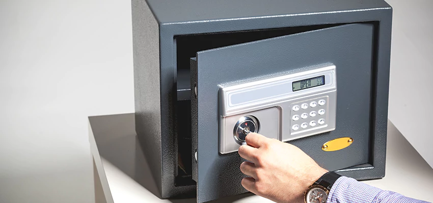 Jewelry Safe Unlocking Service in Strawberry, California