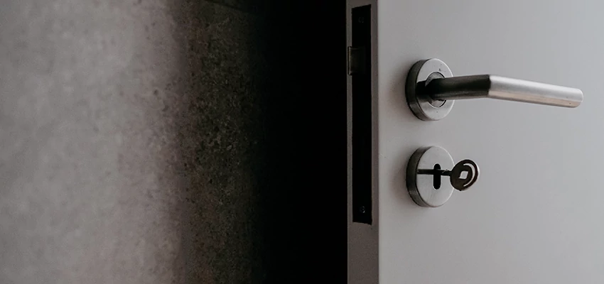 Front Door Handle Repair And Installation in Strawberry, CA